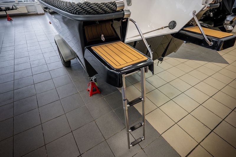 TRIDENT 520 CLASSIC-1753348935727