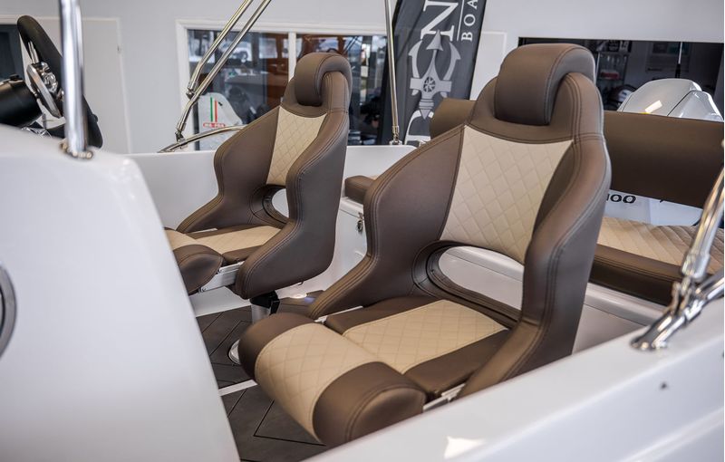 TRIDENT 530 SUNDECK-1753363182639