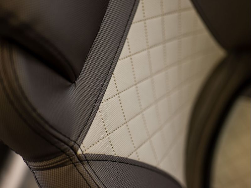 TRIDENT 530 SUNDECK-1753363209205